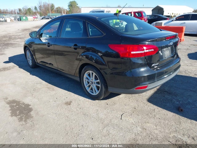 Ford FOCUS SE 2016 1FADP3F22GL332169 Image 3