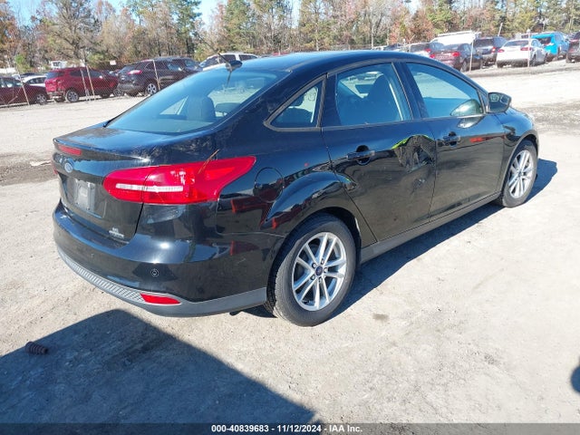 Ford FOCUS SE 2016 1FADP3F22GL332169 Image 4