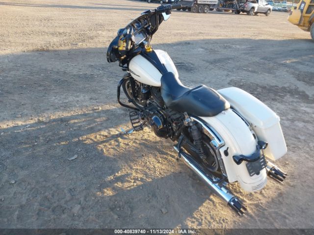 2015 HARLEY-DAVIDSON FLHXS 1HD1KRM10FB646429 Photo 2