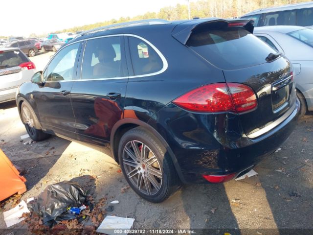 2011 PORSCHE CAYENNE WP1AB2A23BLA53138 Photo 2