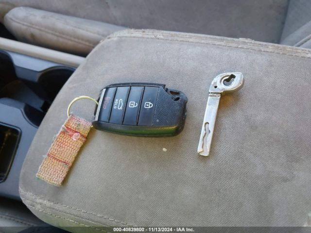 5XXGT4L34GG043008 KIA Optima Lx
