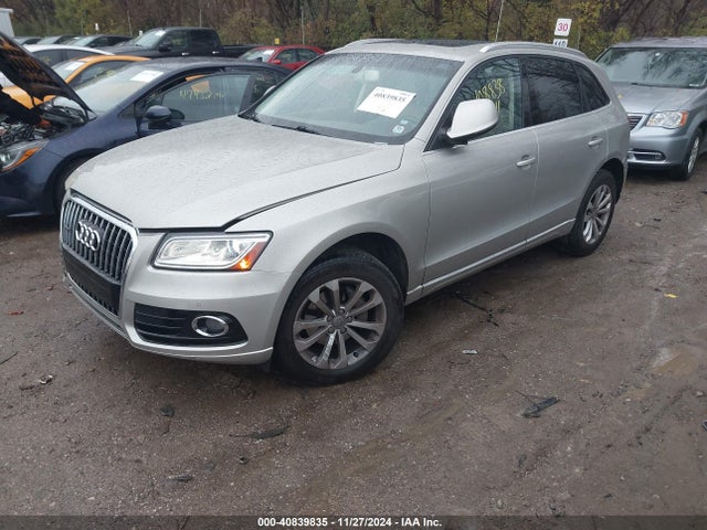 Audi Q5 2.0t Premium 2014 WA1LFAFP8EA089141 Image 2
