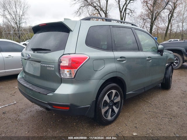 Subaru Forester 2.5i Premium 2017 JF2SJAECXHH477421 Image 4
