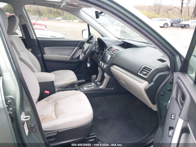 Subaru Forester 2.5i Premium 2017 JF2SJAECXHH477421 Image 5