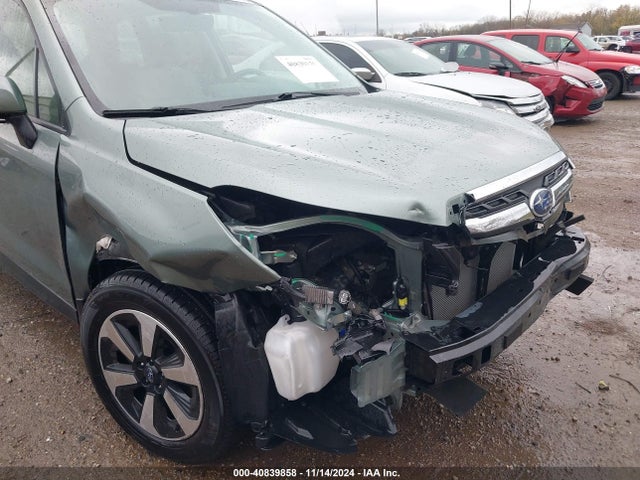 Subaru Forester 2.5i Premium 2017 JF2SJAECXHH477421 Image 6