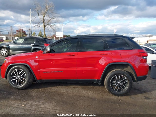 1C4RJFLG2JC319125 Jeep Grand Cherokee Trailhawk 4x4