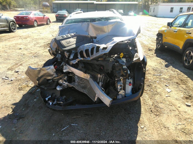 1C4PJLCB6LD653326 Jeep Cherokee Latitude Fwd