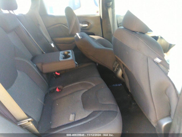 1C4PJLCB6LD653326 Jeep Cherokee Latitude Fwd