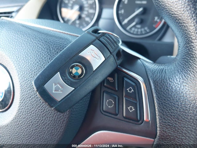 WBAVM1C57FV498729 BMW X1 Sdrive28i