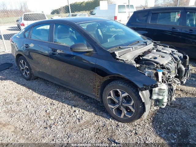 2020 3KPF24AD4LE208939 main image
