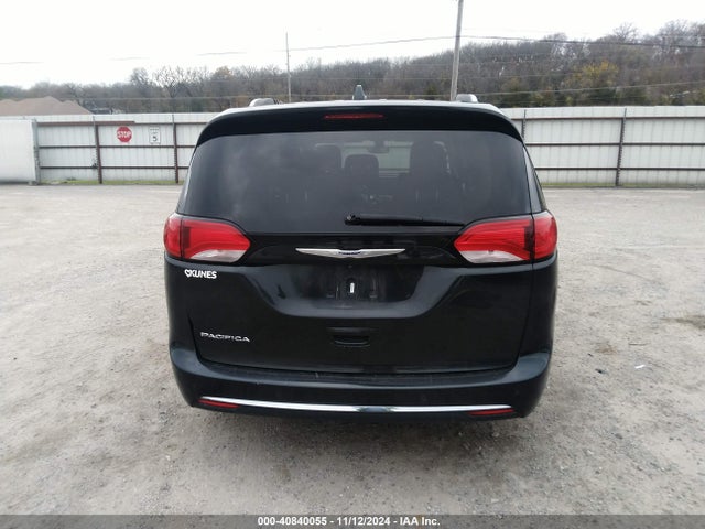 Chrysler Pacifica Touring L 2019 2C4RC1BG5KR650109 Image 16