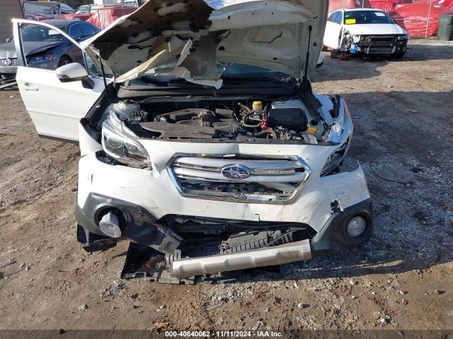 4S4BSBNC5F3331807 Subaru Outback 2.5i Limited