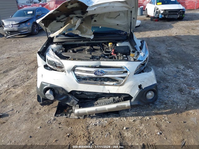 4S4BSBNC5F3331807 Subaru Outback 2.5i Limited