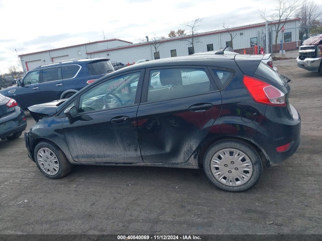 3FADP4TJ1GM141858 Ford FIESTA S