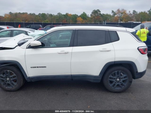 3C4NJCBB5KT692622 Jeep Compass Sun And Wheel Fwd
