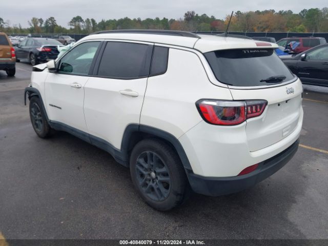 3C4NJCBB5KT692622 Jeep Compass Sun And Wheel Fwd