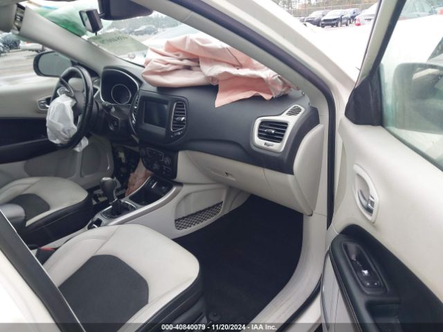 3C4NJCBB5KT692622 Jeep Compass Sun And Wheel Fwd