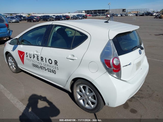 JTDKDTB33E1560232 Toyota Prius C Two