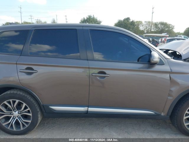 JA4AD3A39JZ009452 Mitsubishi Outlander Se