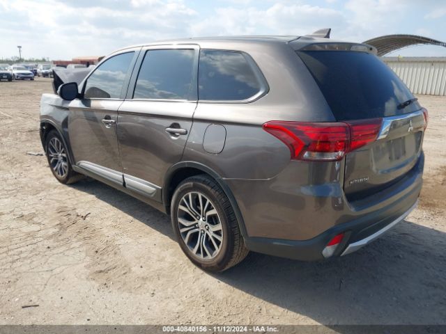 JA4AD3A39JZ009452 Mitsubishi Outlander Se