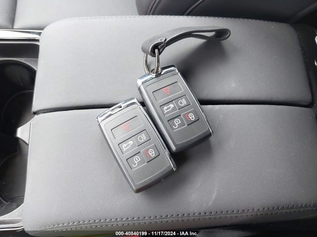 SALYL2FU5SA804090 Land Rover Range Rover Velar P400 Dynamic Se