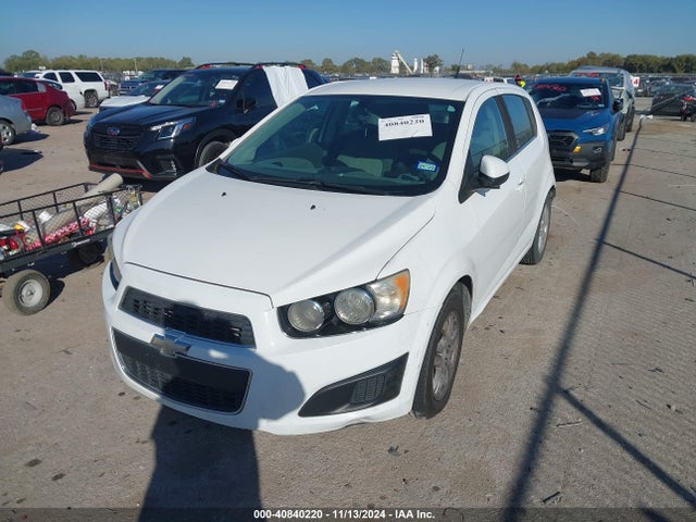 Chevrolet Sonic Lt Auto 2014 1G1JC6SG2E4191440 Image 2