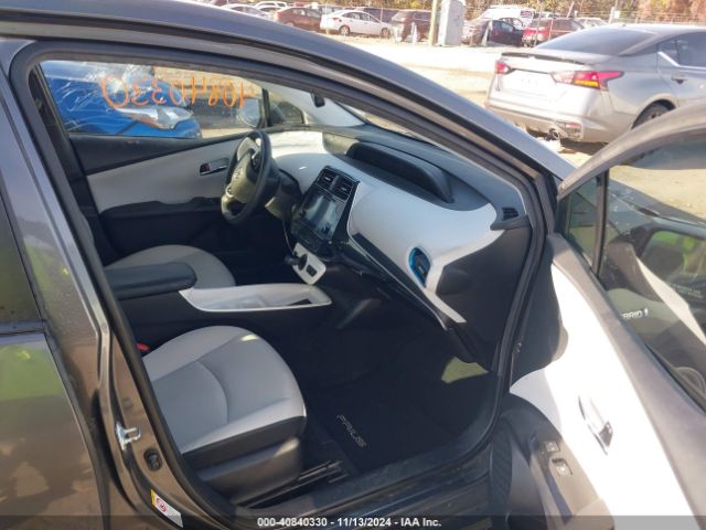 JTDKARFU8G3511663 Toyota Prius Four