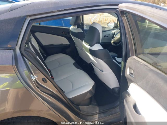 JTDKARFU8G3511663 Toyota Prius Four