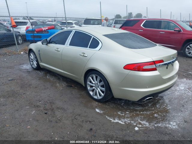 2010 JAGUAR XF SAJWA0GB2ALR52465 Photo 2