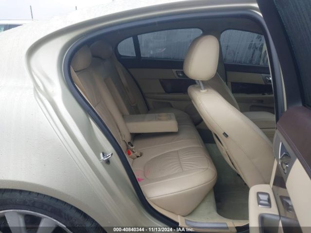 2010 JAGUAR XF SAJWA0GB2ALR52465 Photo 7