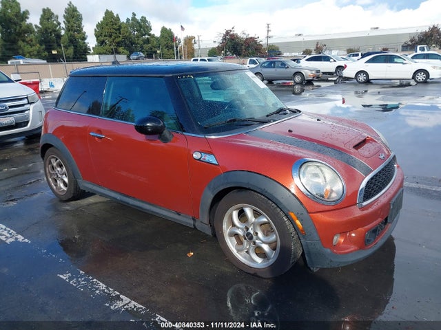 2011 MINI COOPER S WMWSV3C5XBTY12049 Photo 0