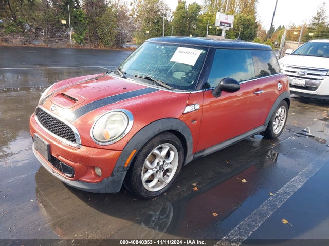 2011 MINI COOPER S WMWSV3C5XBTY12049 Photo 1