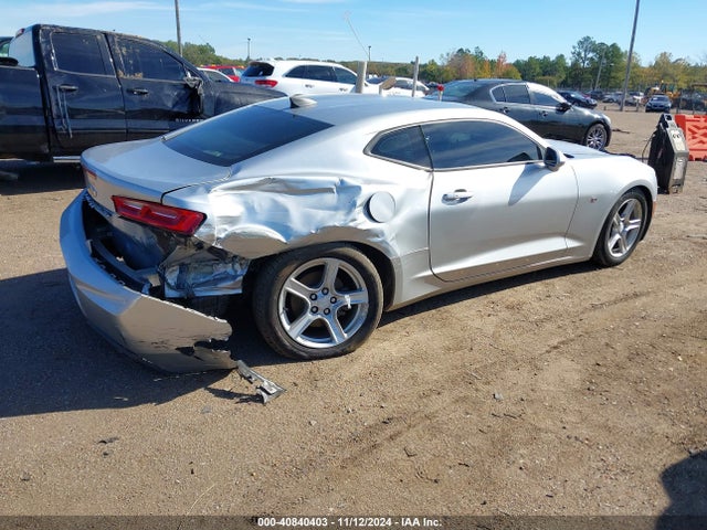 Chevrolet Camaro 1lt 2017 1G1FB1RS3H0174616 Image 4