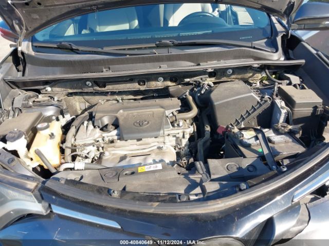 JTMWFREV2HD100557 Toyota Rav4 Xle
