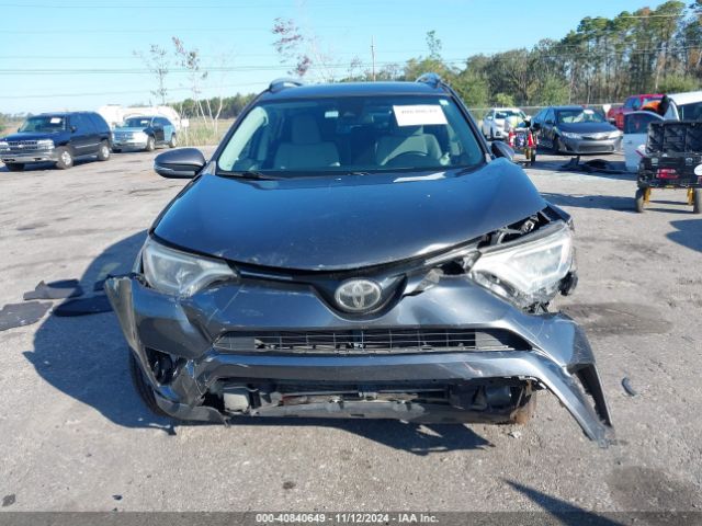 JTMWFREV2HD100557 Toyota Rav4 Xle
