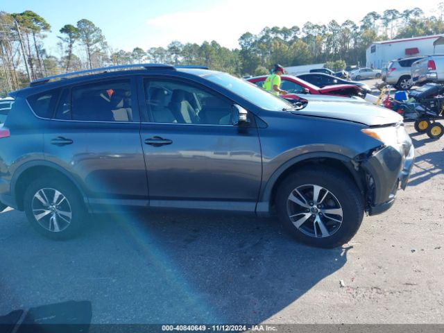 JTMWFREV2HD100557 Toyota Rav4 Xle
