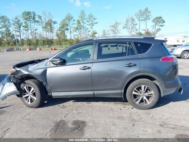 JTMWFREV2HD100557 Toyota Rav4 Xle