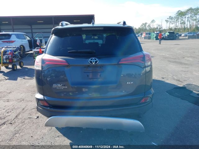 JTMWFREV2HD100557 Toyota Rav4 Xle