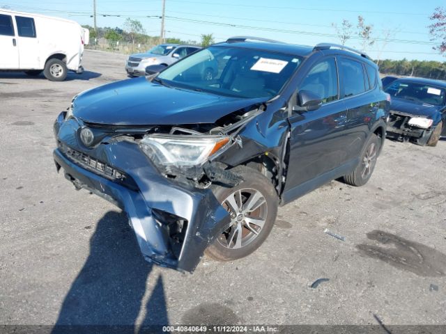 JTMWFREV2HD100557 Toyota Rav4 Xle