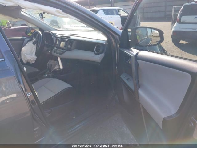 JTMWFREV2HD100557 Toyota Rav4 Xle