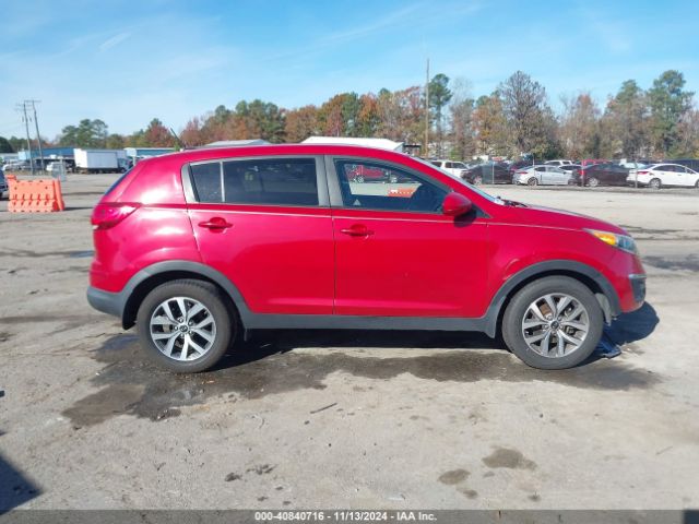 KNDPB3ACXE7568922 KIA Sportage Lx