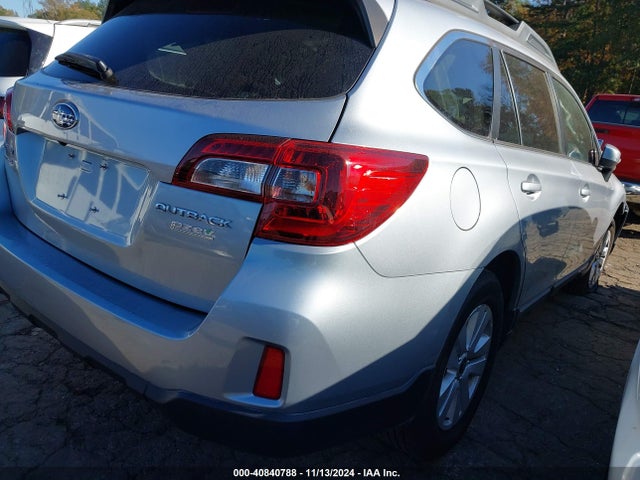 Subaru Outback 2.5i Premium 2015 4S4BSACC8F3211741 Image 4