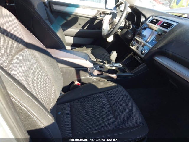 Subaru Outback 2.5i Premium 2015 4S4BSACC8F3211741 Image 5