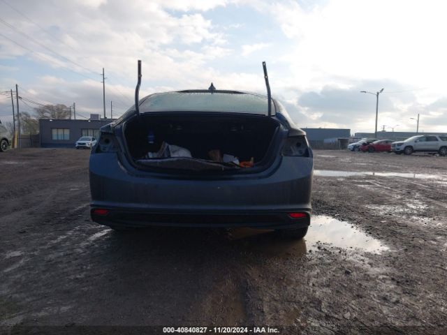 1G1ZE5ST9HF192033 Chevrolet MALIBU 1LT