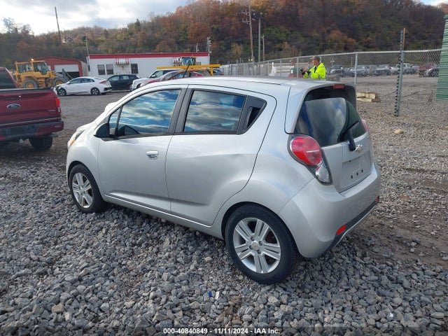 Chevrolet Spark 1lt Cvt 2015 KL8CD6S90FC732662 Image 3