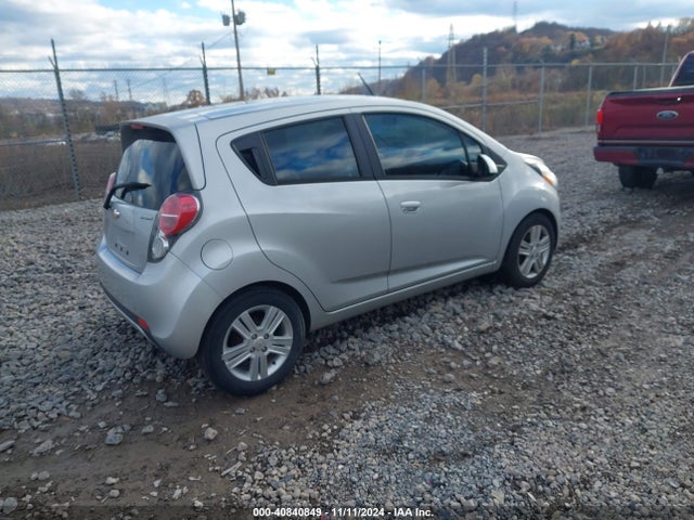 Chevrolet Spark 1lt Cvt 2015 KL8CD6S90FC732662 Image 4