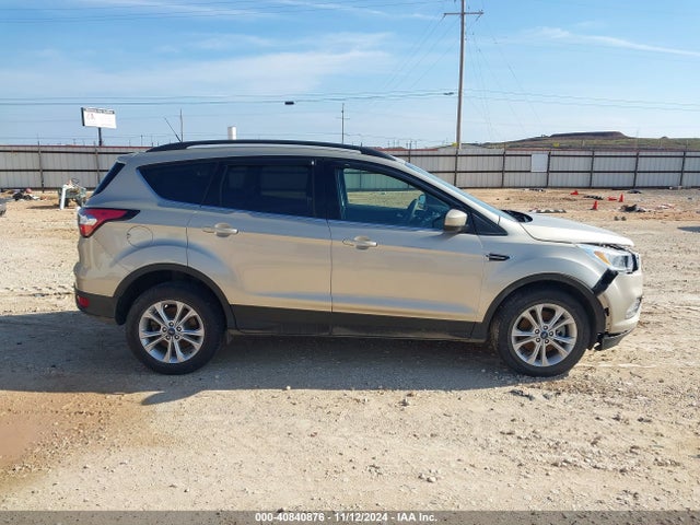 Ford ESCAPE SE 2018 1FMCU9GD8JUD42140 Image 13