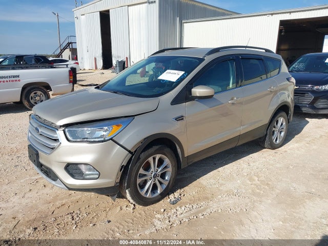 Ford ESCAPE SE 2018 1FMCU9GD8JUD42140 Image 2