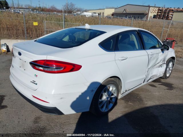 3FA6P0LUXKR147245 Ford Fusion Hybrid Se