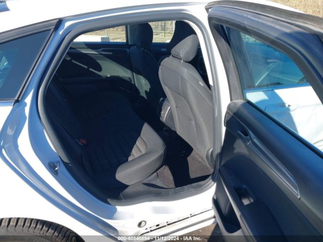 3FA6P0LUXKR147245 Ford Fusion Hybrid Se